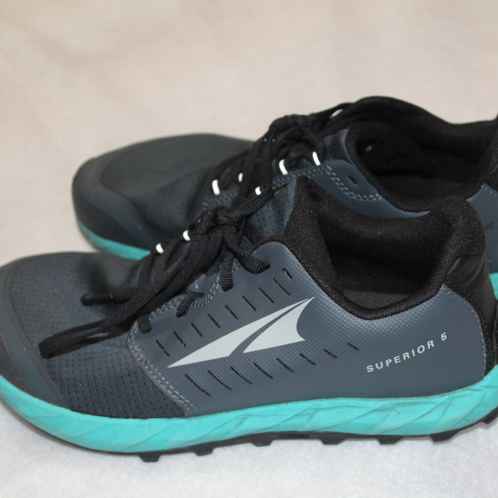 Altra Superior 5 Trail Running Shoes Size 8.5